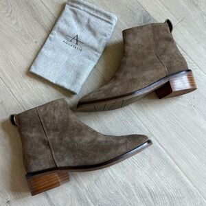 Aquatalia Taupe Brown Women's 7 Carisa Weatherproof ankle Booties NWOT